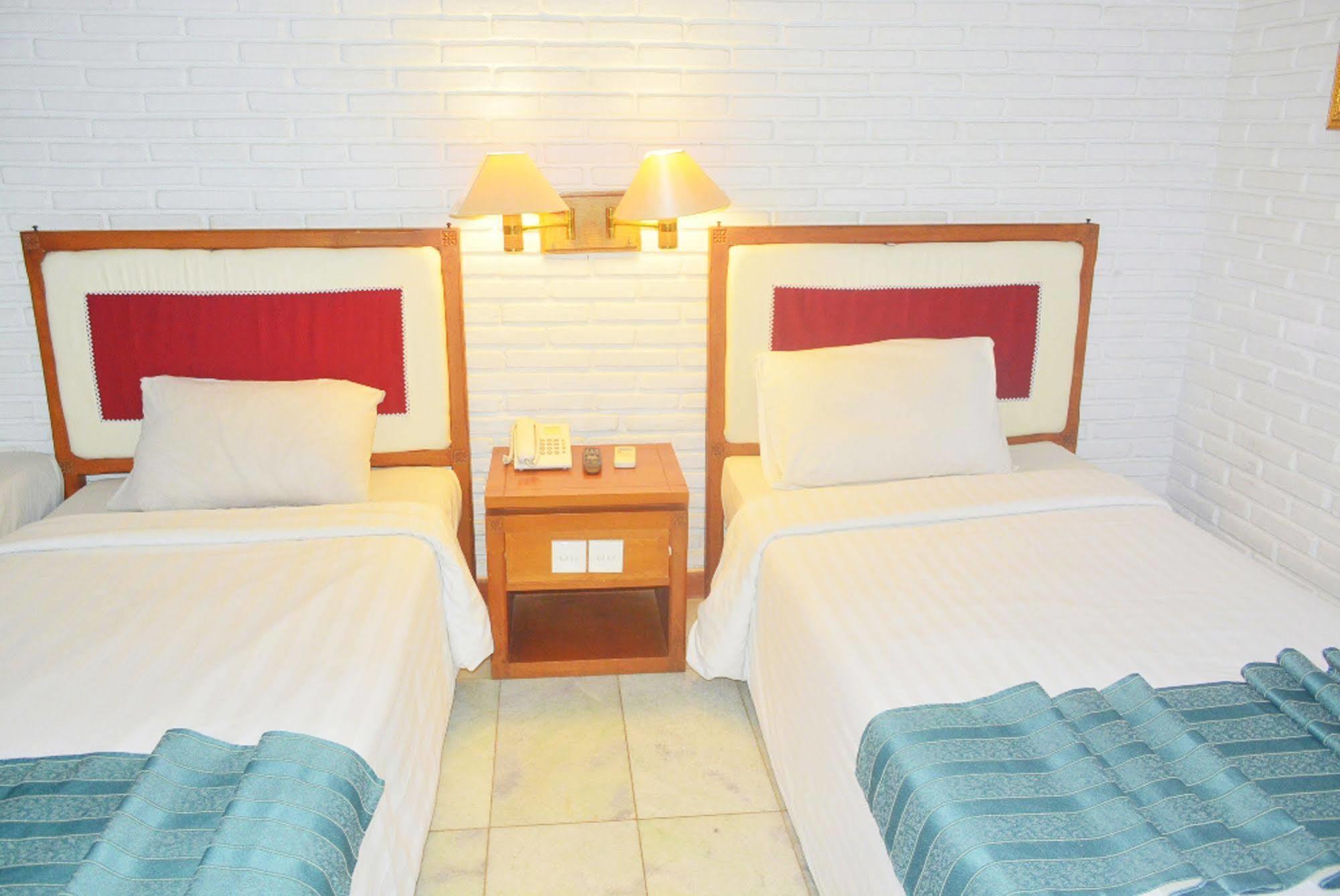 Puri Padi Hotel Ubud  Exterior photo