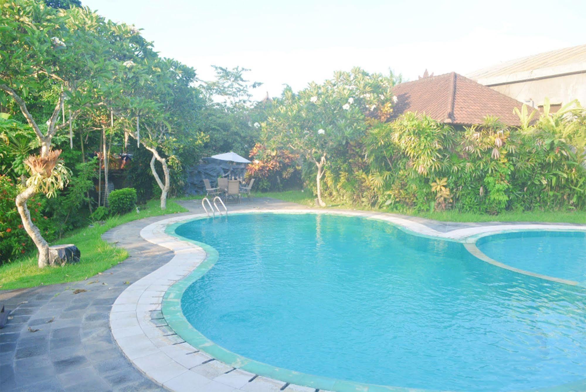 Puri Padi Hotel Ubud  Exterior photo