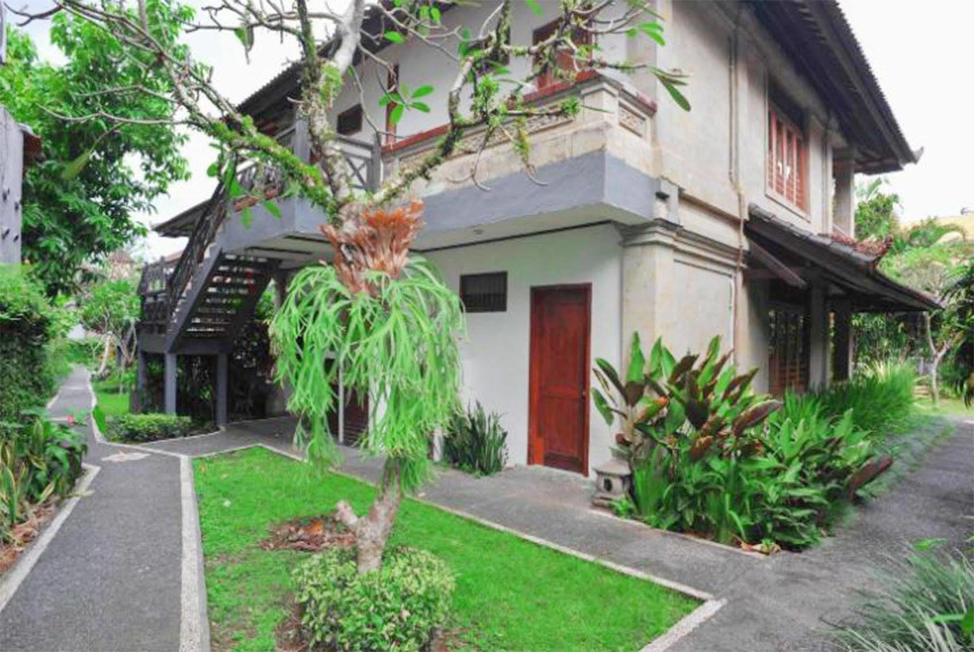 Puri Padi Hotel Ubud  Exterior photo
