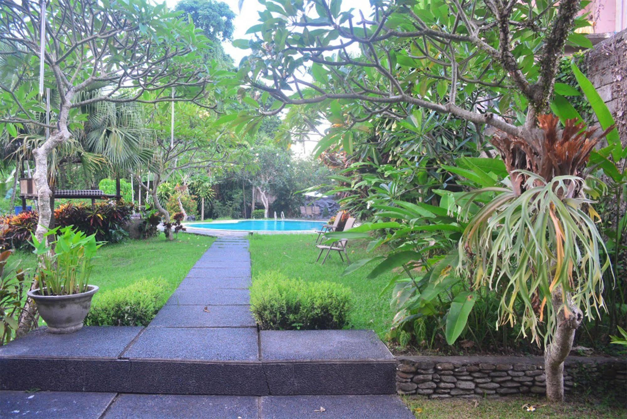Puri Padi Hotel Ubud  Exterior photo